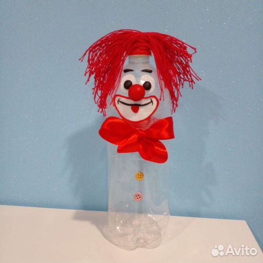 Поделка из бросового материала