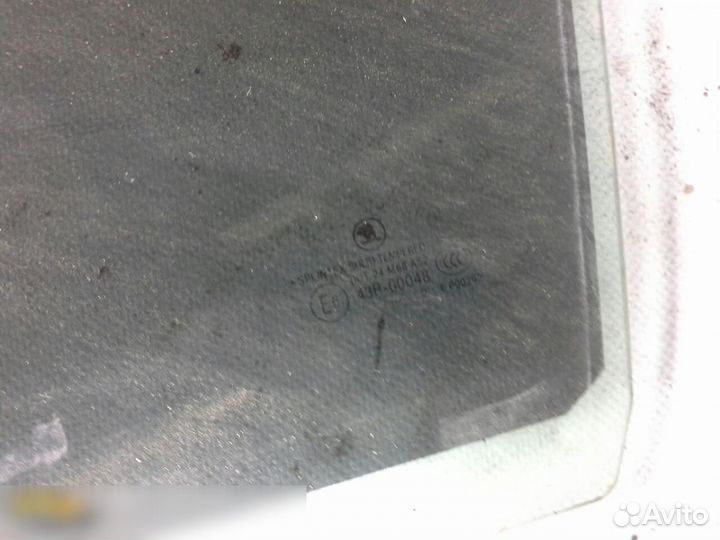 Стекло двери задней левой Skoda Octavia (A5 1Z) 20