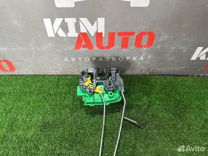Замок двери задний левый Kia Rio 3 Ub 11-17