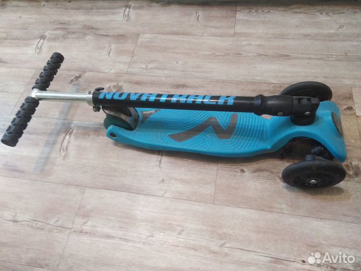 Самокат трехколесный Novatrack