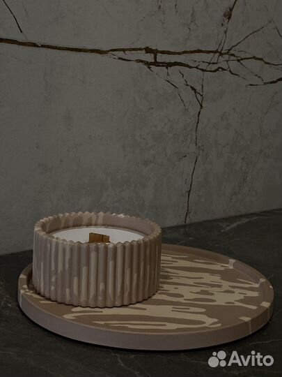 Ароматическая свеча в шкатулке из гипса