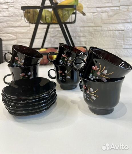 Новый чайный сервиз на 6 персон из темного стекла
