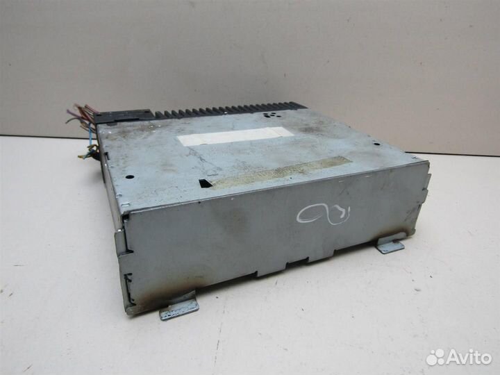 Усилитель акустической системы BMW 5-серия E39 19