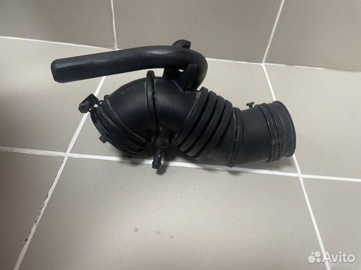 Патрубок воздушного фильтра Hyundai Getz