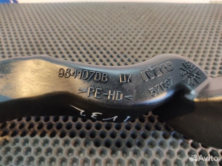 98410706 Воздуховод отопителя Iveco Stralis