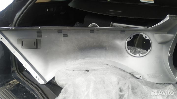 Крыло Chevrolet corvette