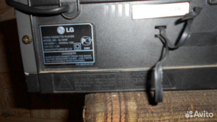 Видеомагнитофон LG,кассеты изучение англ. языка