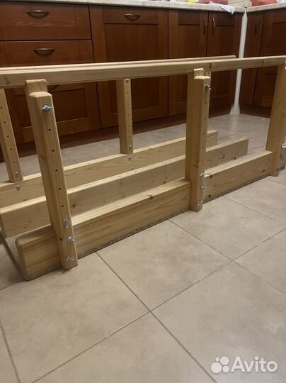 Турник для обучения ходьбы детей с дцп