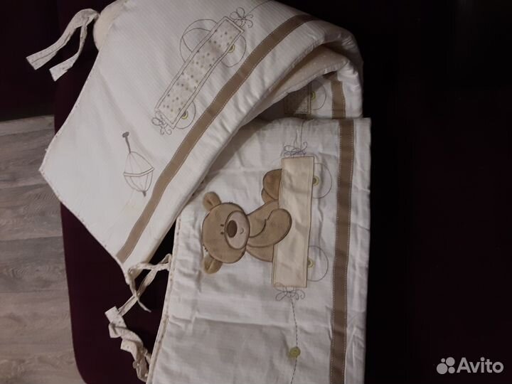 Мягкий бортик для детской кроватки