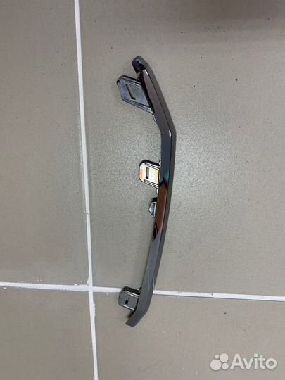 Накладка решетки радиатора Toyota Land Cruiser