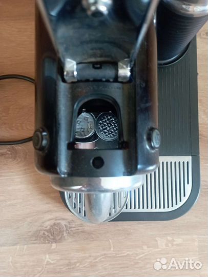 Кофемашина nespresso с капучинатором