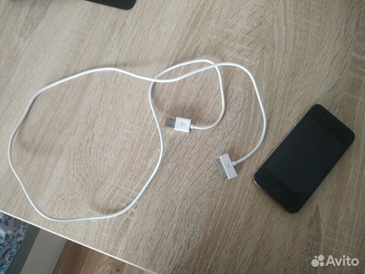 iPhone 4S, 16 ГБ