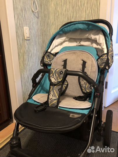 Коляска прогулочная всесезонная