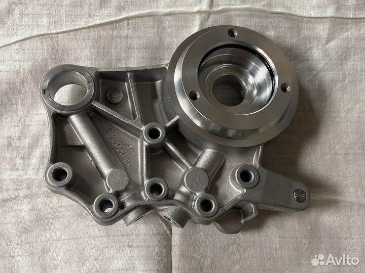 Опорный кронштейн распредвалов tsi 2.0 06J103166A