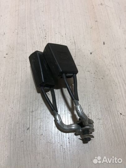 Ответная часть ремня безопасности Skoda Fabia 2