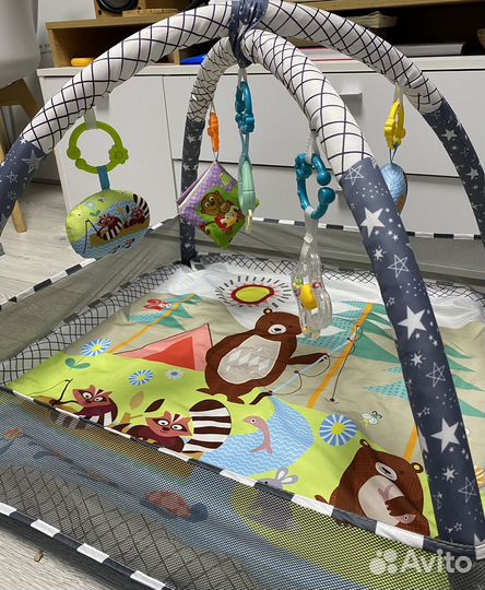Развивающий коврик для малышей