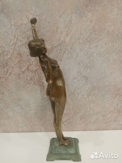 Статуэтка девушка бронза