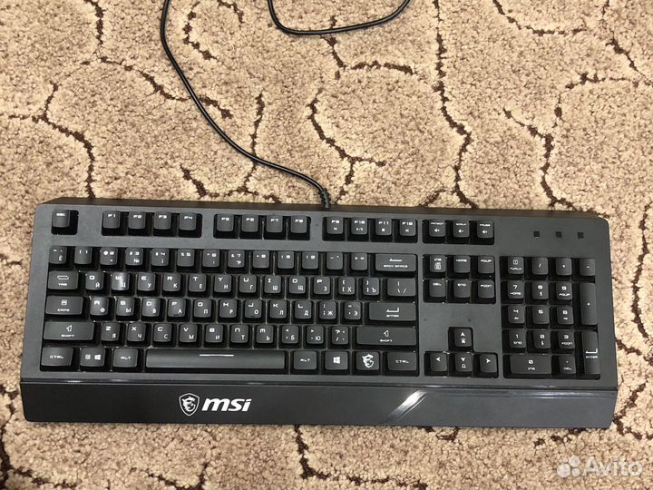 Игровая клавиатура msi