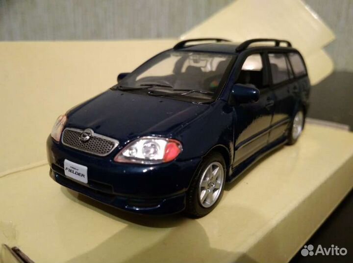 Toyota 1/43