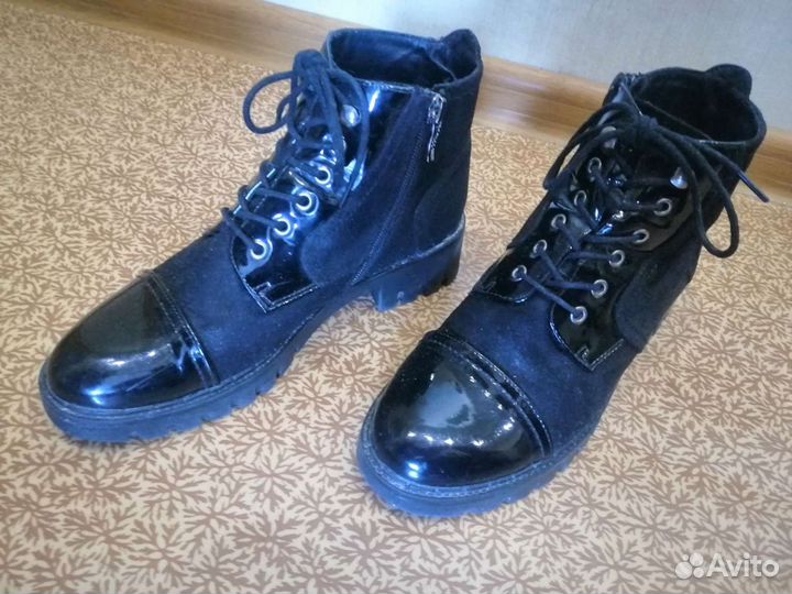 Ботинки женские