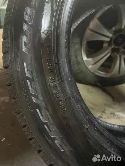 Pirelli Ice Zero FR 255/55 R18 25VR