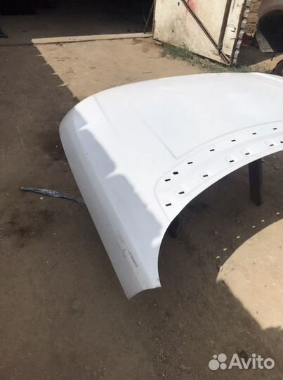 Капот Land Rover Range Rover