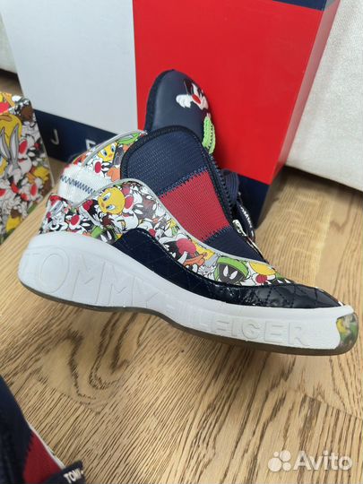 Кроссовки tommy hilfiger 39
