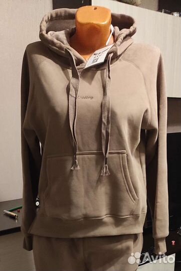 Спортивный костюм новый