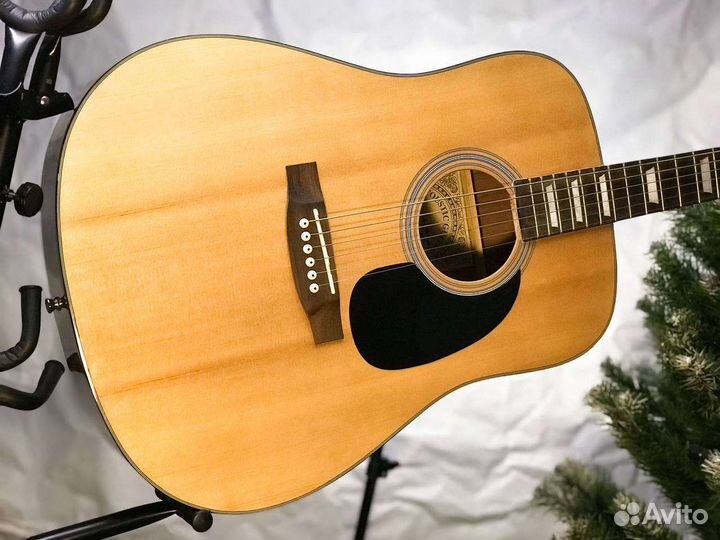 Гитара акустическая с чехлом
