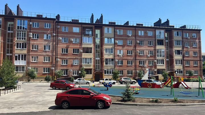 2-к. квартира, 58 м², 2/5 эт.