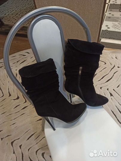 Зимние женские сапоги 38