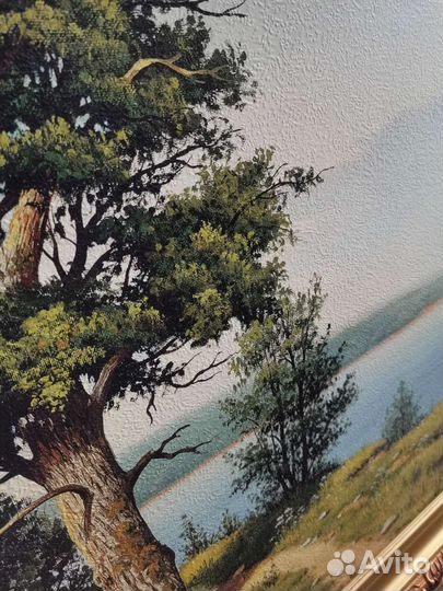 Картина в золотой раме