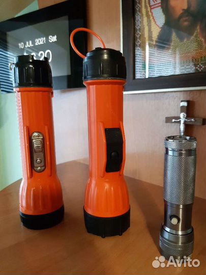 Фонарики Ножи