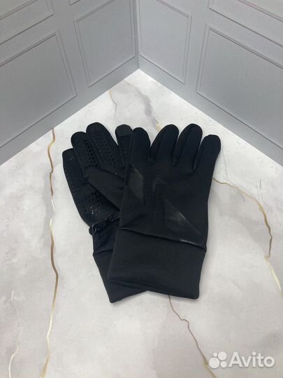 Новые перчатки Nike (Найк) Hyperwarm