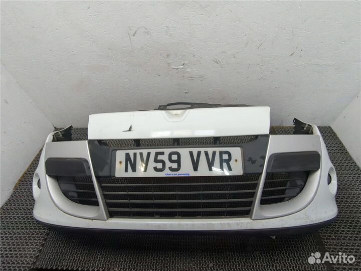 Бампер Renault Megane 3 2009, 2009