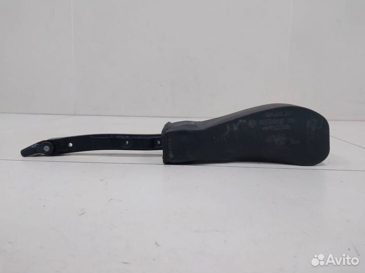 Ограничитель двери Volkswagen Taos 2020