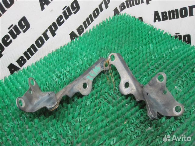 Крепление капота Toyota Vista SV32 3S-FE 1994.01