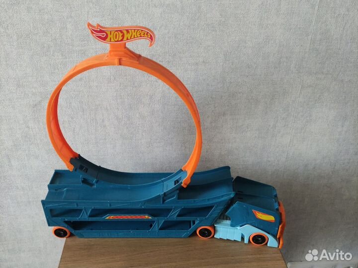 Hot wheels грузовик
