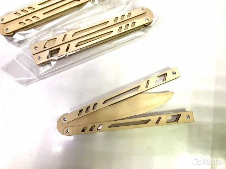 Деревянный нож бабочка