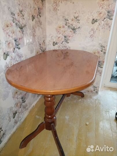 Стол кухонный, компьютерный