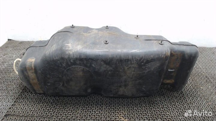 Бак топливный Hummer H3, 2008