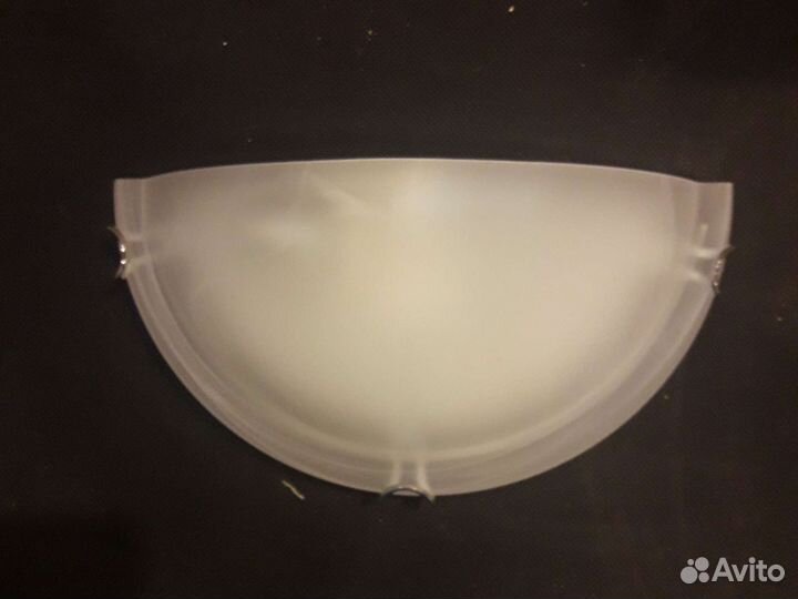 Светильник настенный белый