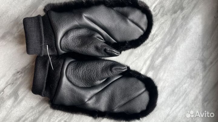 Варежки канадская норка с кожей р-р 7