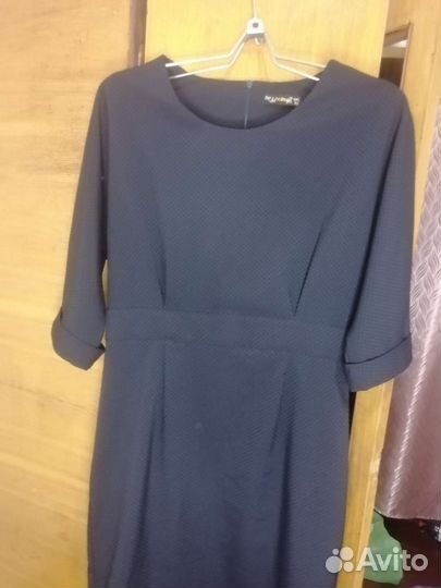 Вечернее платье 46 размера черное бу