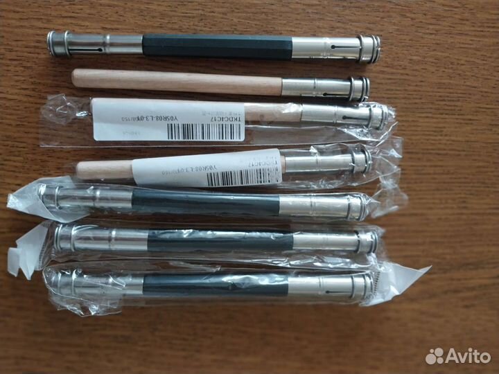 Держатель для карандаша с пластиковой ручкой