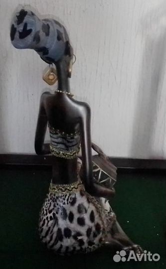 Статуэтка Африканской девушки