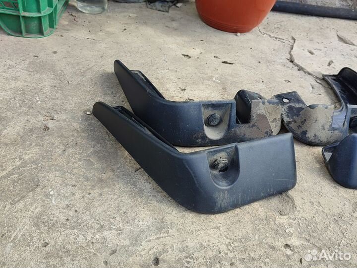 Брызговики на kia rio 4