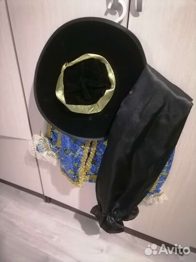 Продам костюм мушкетёра