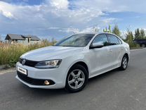 Volkswagen Jetta 1.6 AT, 2014, 188 300 км, с пробегом, цена 985 000 руб.