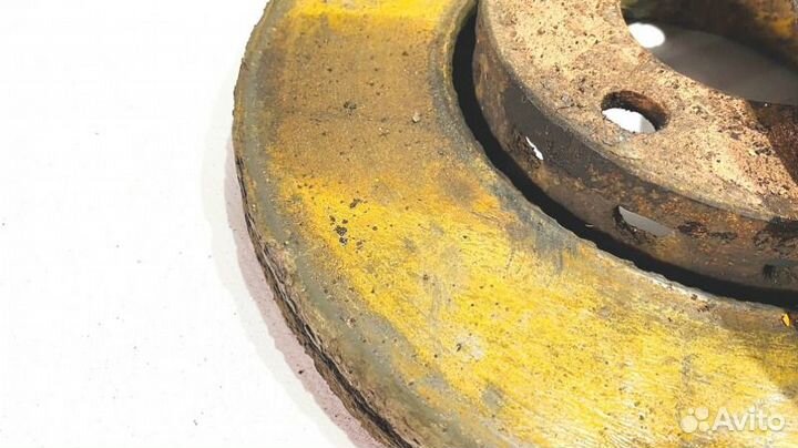 Тормозной диск передний Audi A6 C5 2.4 ARJ 1999